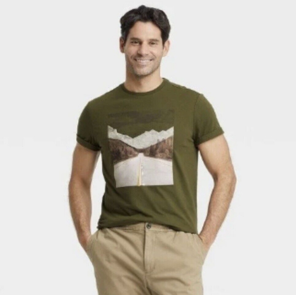 🎯 Goodfellow & Co short sleeve graphic TShirt green